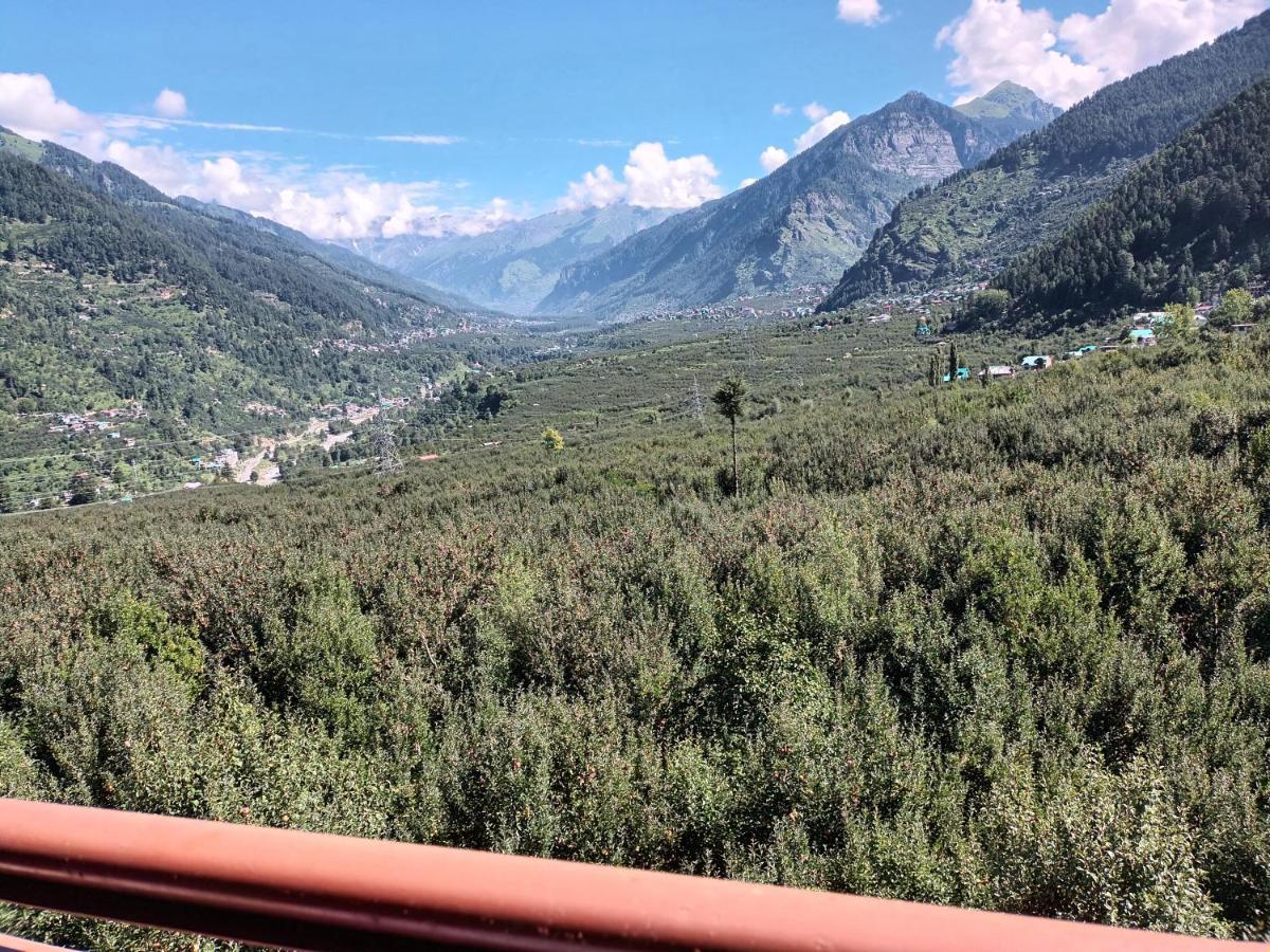 Sarthak Resorts-Reside In Nature With Best View, 9 Kms From Mall Road Manali Exteriör bild